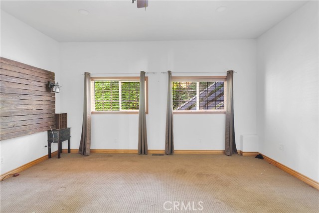 Image 23 of 67 For 810 Oakmont Lane