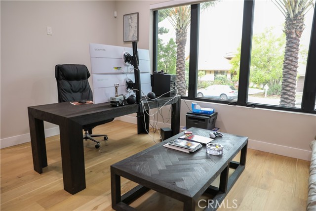 Detail Gallery Image 35 of 61 For 12664 Mclennan, Granada Hills,  CA 91344 - 5 Beds | 6 Baths