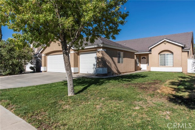 Detail Gallery Image 5 of 44 For 12969 Bullet Ave, Victorville,  CA 92392 - 4 Beds | 2 Baths