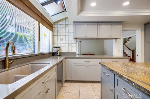 Detail Gallery Image 23 of 63 For 22851 Pocetas, Mission Viejo,  CA 92692 - 5 Beds | 3 Baths