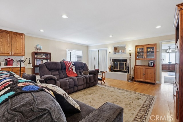 Detail Gallery Image 10 of 55 For 9433 Barkerville, Whittier,  CA 90605 - 3 Beds | 2 Baths