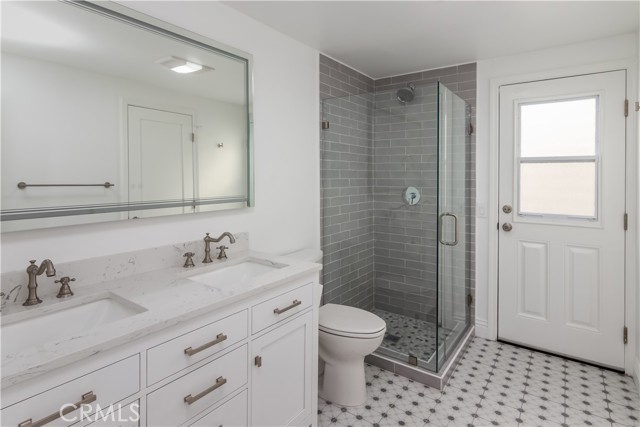 Detail Gallery Image 12 of 25 For 4323 Hartfield Ct, Westlake Village,  CA 91361 - 4 Beds | 2/1 Baths
