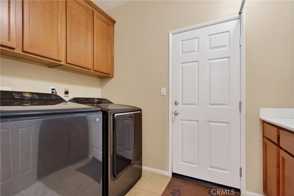 https://media.crmls.org/medias/610c9308-036f-42ad-9512-4ad528ad7619.jpg?preset=X-Large