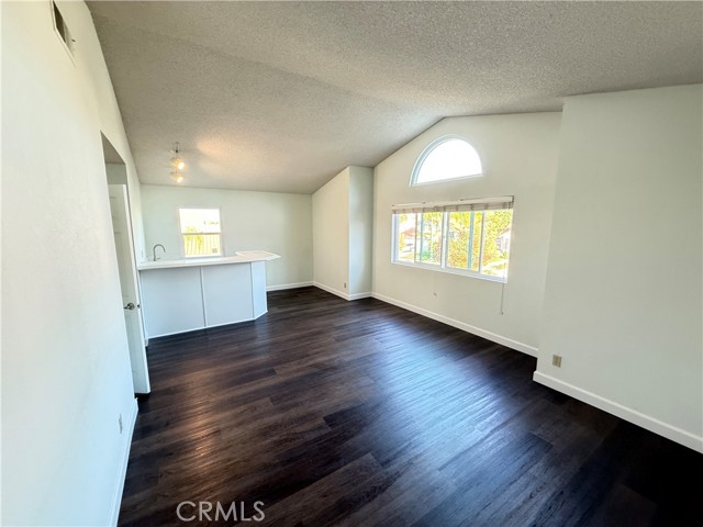 Detail Gallery Image 16 of 54 For 2450 via Pacifica, Corona,  CA 92882 - 4 Beds | 3 Baths