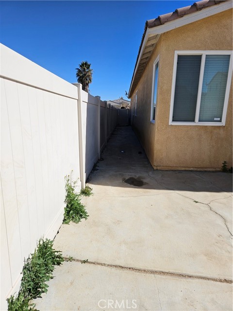 Detail Gallery Image 11 of 13 For 15850 Desert Rock St, Adelanto,  CA 92301 - 3 Beds | 2 Baths