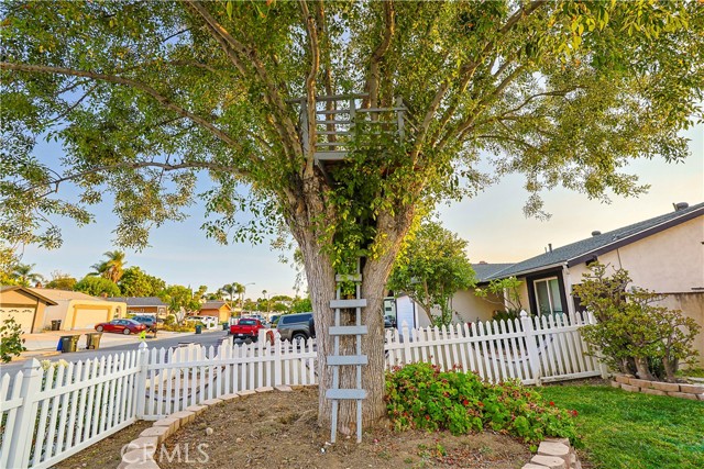 24961 Express Drive, Laguna Hills CA: https://media.crmls.org/medias/610e4764-dc14-4f0d-8fe6-16b30539b59b.jpg