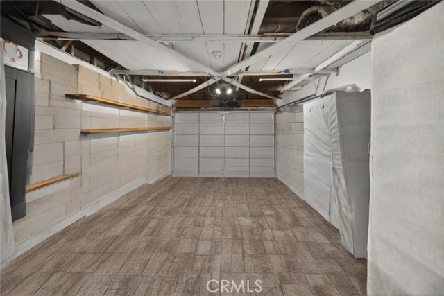 Detail Gallery Image 33 of 33 For 17007 Bassett St, Van Nuys,  CA 91406 - 4 Beds | 2 Baths