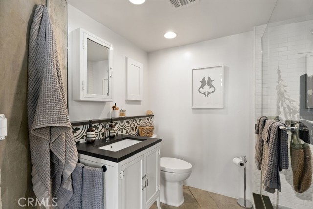 Detail Gallery Image 18 of 35 For 100 W 5th St 8b,  Long Beach,  CA 90802 - 1 Beds | 1 Baths