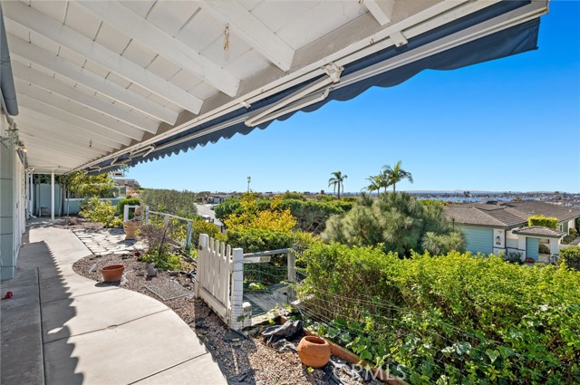 Detail Gallery Image 26 of 40 For 1727 Galatea Ter, Corona Del Mar,  CA 92625 - 3 Beds | 2 Baths