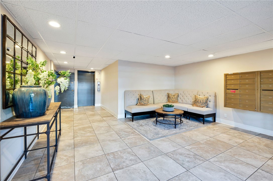 Detail Gallery Image 17 of 22 For 2444 E Del Mar Bld #203,  Pasadena,  CA 91107 - 2 Beds | 2 Baths