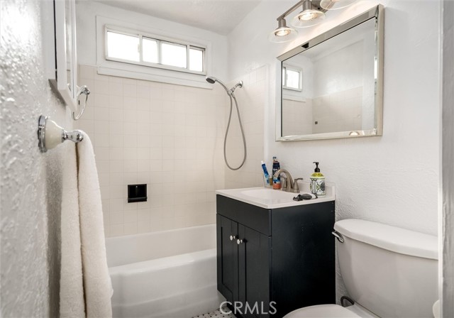 Detail Gallery Image 17 of 49 For 33411 Landerville Bld, Lake Elsinore,  CA 92530 - 3 Beds | 2 Baths