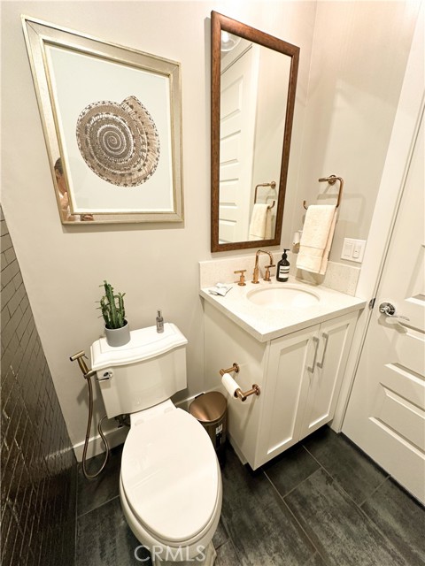 Detail Gallery Image 23 of 48 For 12039 Estrella Pl, Porter Ranch,  CA 91326 - 5 Beds | 5 Baths