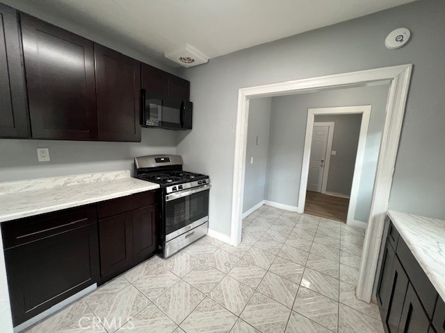 Detail Gallery Image 10 of 18 For 1288 W 11th, San Bernardino,  CA 92411 - 3 Beds | 1 Baths