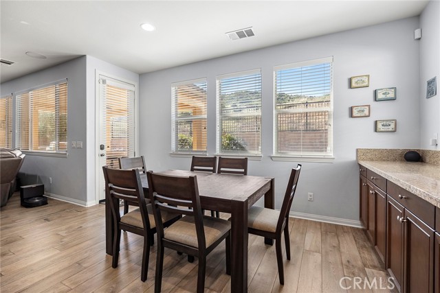 Detail Gallery Image 15 of 52 For 26261 Santiago Canyon, Corona,  CA 92883 - 5 Beds | 4/1 Baths