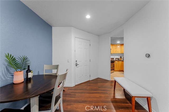 788 Gianni Dr., Corona CA: https://media.crmls.org/medias/61134259-da02-42f6-948a-dc24276e4c45.jpg