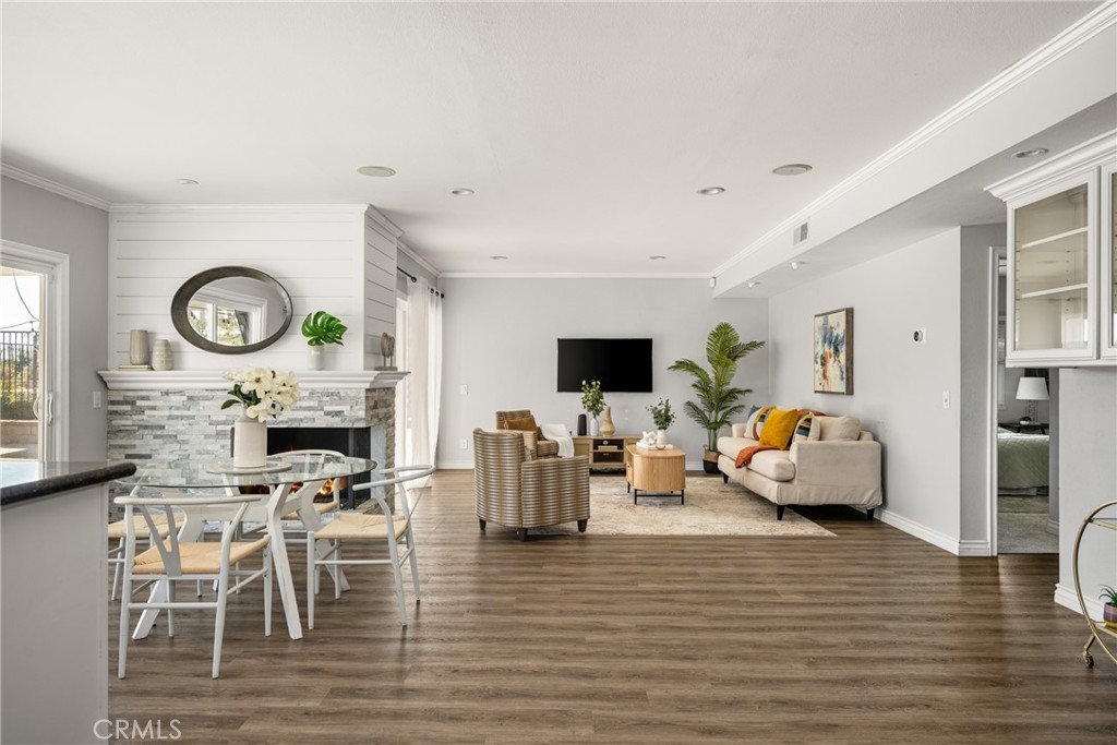 61134d50 5764 4381 83fb 567346b9fa58