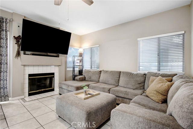 3728 Via Tortola, Riverside CA: https://media.crmls.org/medias/61145929-ead0-44cc-9478-ec54c5bcdd6f.jpg