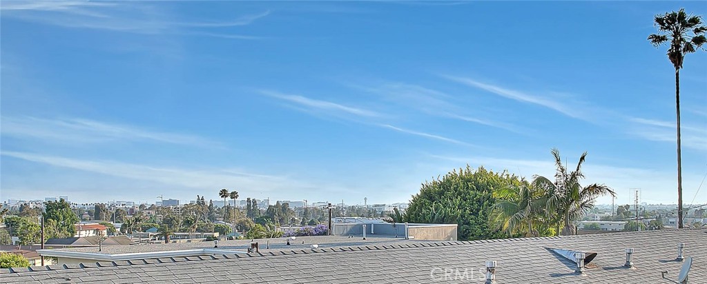 https://media.crmls.org/medias/6114a948-b714-4b64-a14d-b9ddca5d3e72.jpg?preset=X-Large