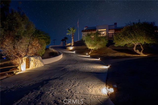 57045 Plaza Del Amigo, Yucca Valley CA: https://media.crmls.org/medias/6114be6b-5127-426f-8fdb-36633a309100.jpg