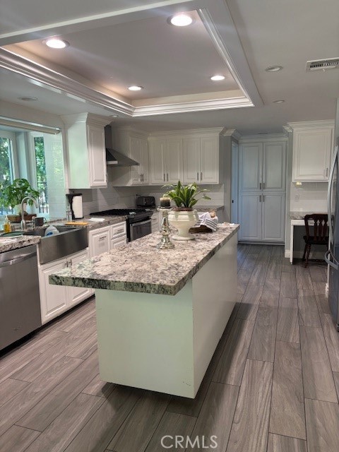 4989 Cochran Street, Simi Valley CA: https://media.crmls.org/medias/6114d524-5cf1-46fd-8904-68a4100c454d.jpg