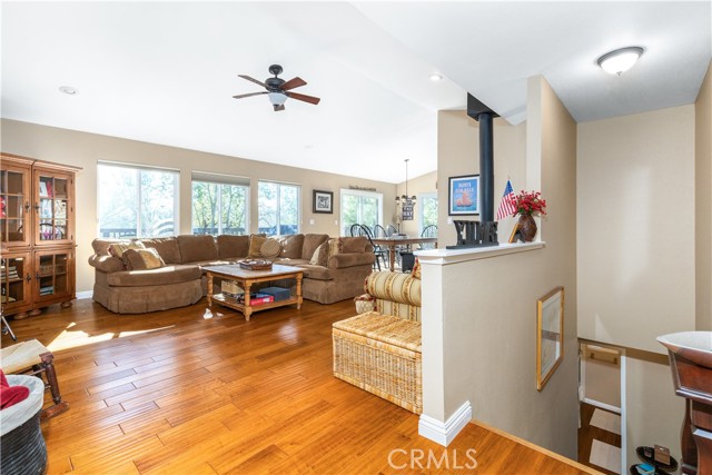 Detail Gallery Image 11 of 49 For 2627 Captains Walk, Lake Nacimiento,  CA 93426 - 3 Beds | 2 Baths