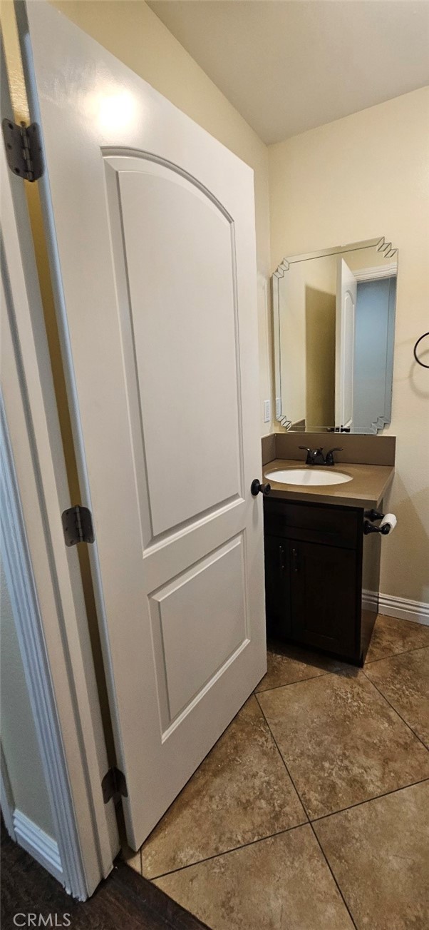 Detail Gallery Image 15 of 32 For 611 E 75th St, Los Angeles,  CA 90001 - 5 Beds | 3 Baths