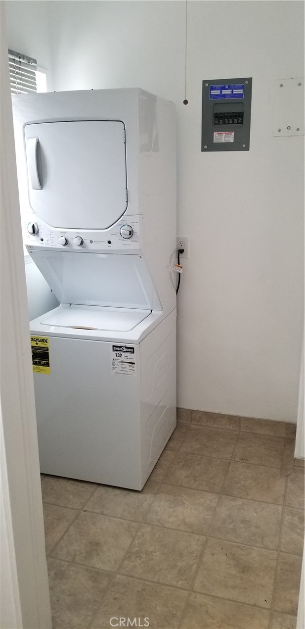 Detail Gallery Image 6 of 23 For 10945 Hesby, North Hollywood,  CA 91601 - – Beds | – Baths