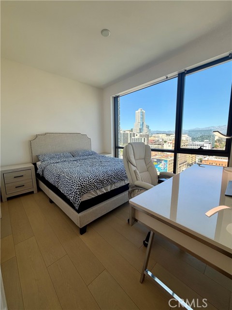 Detail Gallery Image 7 of 40 For 400 S Broadway #1703,  Los Angeles,  CA 90013 - 2 Beds | 2 Baths