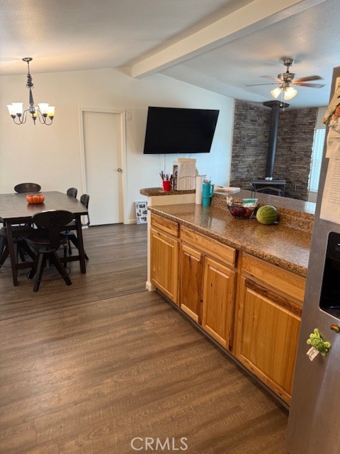 24260 Minton Road, Homeland CA: https://media.crmls.org/medias/6116f8b2-c3c8-4f22-8795-3c32adf977d3.jpg