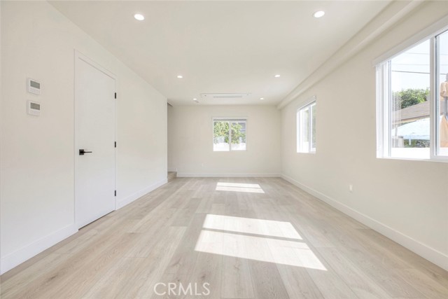 Detail Gallery Image 6 of 23 For 1070 Allen #D,  Glendale,  CA 91201 - 2 Beds | 1/1 Baths