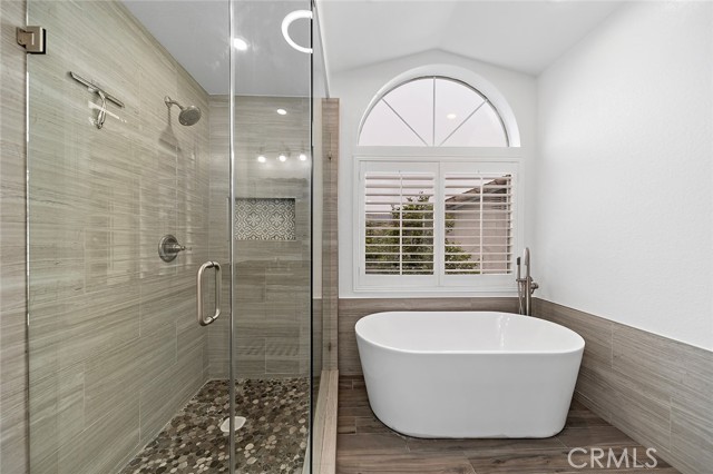 701 Black Oak Circle, Corona CA: https://media.crmls.org/medias/61173b80-8f7c-49ee-9178-96979aae1a33.jpg
