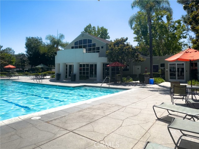 5 Elmbrook, Aliso Viejo CA: https://media.crmls.org/medias/61177a9e-9825-450e-a0fe-3b0c906e9c8e.jpg