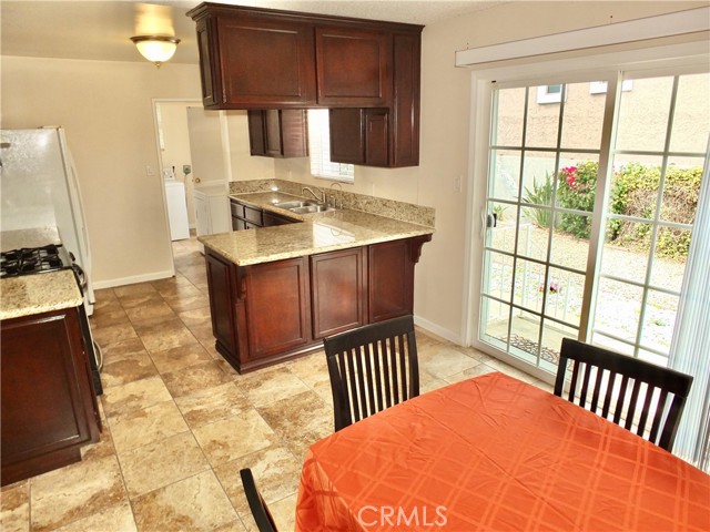 1301 W Robidoux Street, Wilmington CA: https://media.crmls.org/medias/611781e5-67a4-47e6-afad-92f09ae2d9d9.jpg