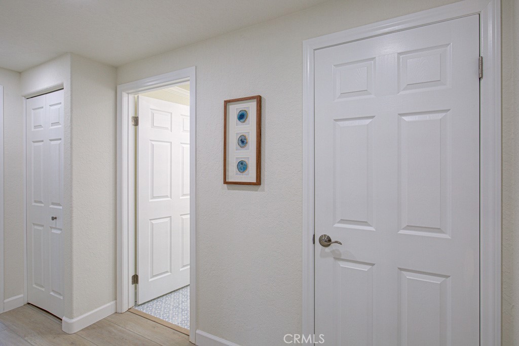 https://media.crmls.org/medias/6117b053-0c8a-4293-a661-d77828c65230.jpg?preset=X-Large