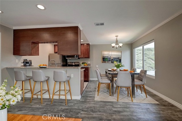 21981 Rimhurst Drive, Lake Forest CA: https://media.crmls.org/medias/611847d7-6715-48cb-9171-cca2633ca275.jpg