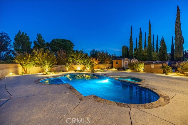 Detail Gallery Image 10 of 60 For 41056 Ridgegate Ln, Palmdale,  CA 93551 - 5 Beds | 3/1 Baths