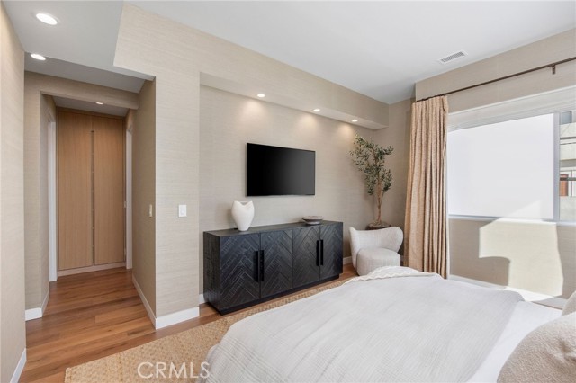 324 17th, Manhattan Beach, California 90266, 4 Bedrooms Bedrooms, 0 ,5 BathroomsBathrooms,Residential,For Sale,17th,0,SB26133569