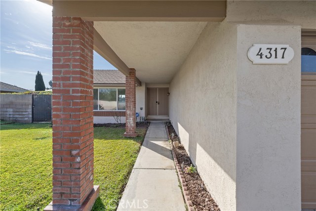 Detail Gallery Image 5 of 45 For 4317 Clair, Montclair,  CA 91763 - 4 Beds | 3 Baths