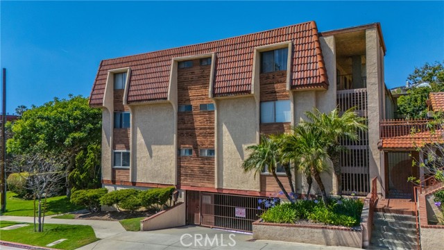 Detail Gallery Image 1 of 27 For 2101 E 21st St #310,  Signal Hill,  CA 90755 - 2 Beds | 2 Baths
