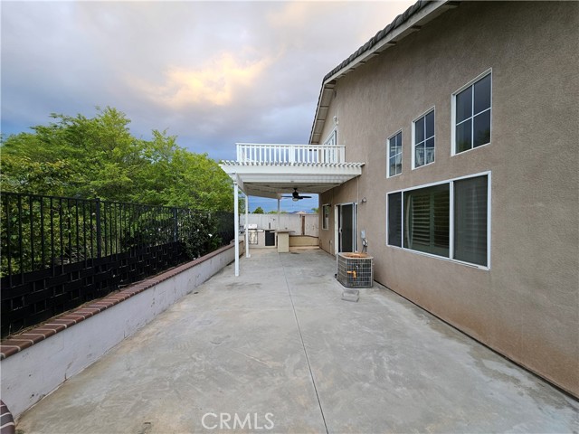 1369 Soundview Circle, Corona CA: https://media.crmls.org/medias/611a331b-6e97-49f4-8f94-58f05a641b39.jpg