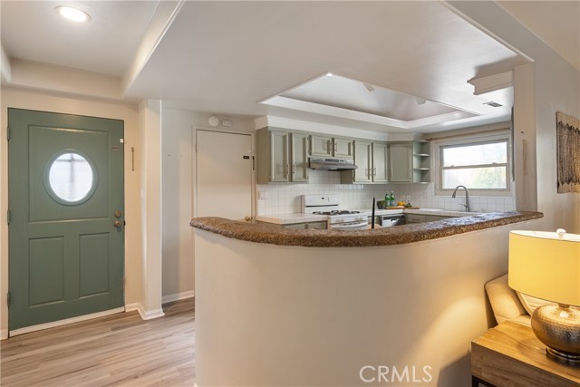 Detail Gallery Image 6 of 40 For 4811 Myra, Cypress,  CA 90630 - 3 Beds | 2 Baths