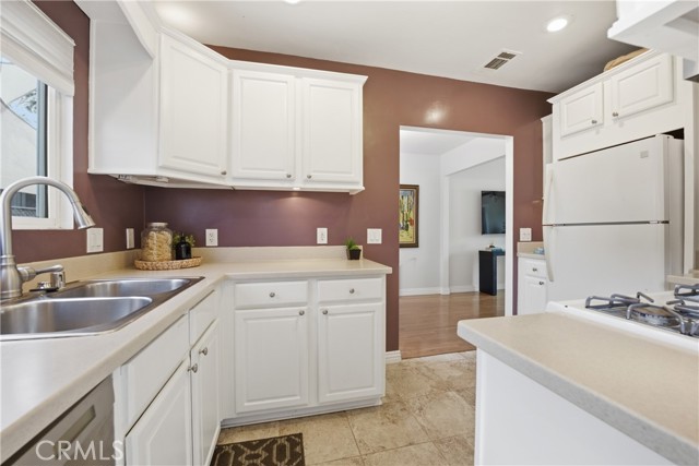 Detail Gallery Image 18 of 29 For 3595 Arizona Street, San Diego,  CA 92104 - 3 Beds | 3/1 Baths