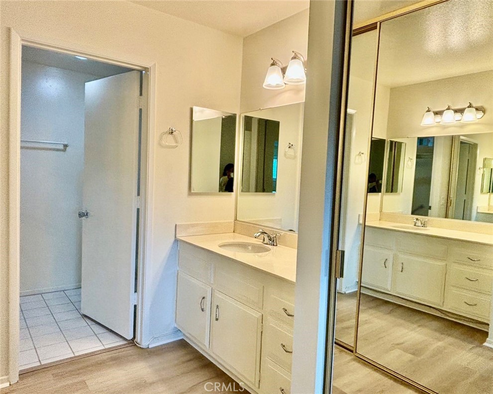 MLS #OC25261405 image #9