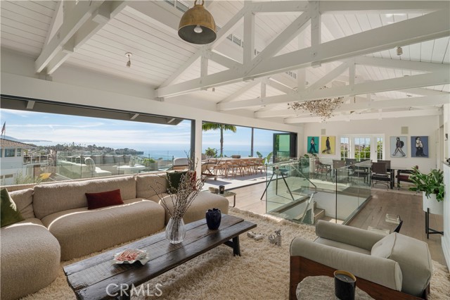 Detail Gallery Image 11 of 22 For 998 Emerald Bay, Laguna Beach,  CA 92651 - 4 Beds | 4/1 Baths