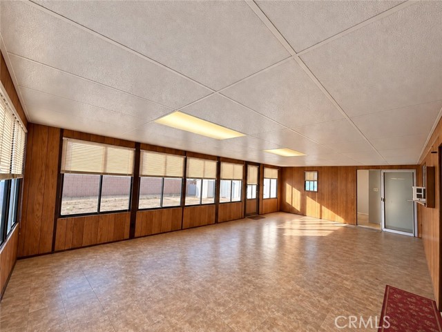 10883 Vinedale photo 12