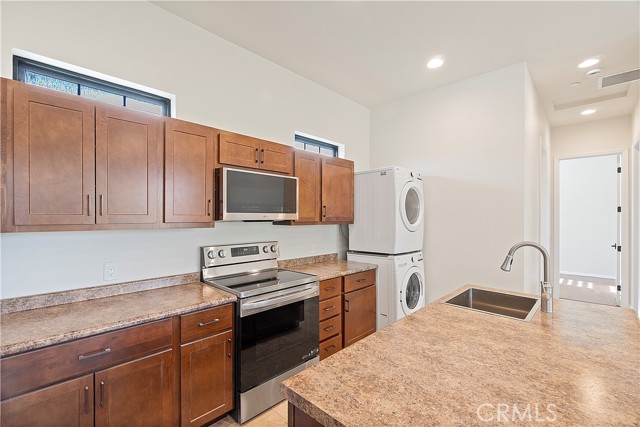 Detail Gallery Image 9 of 21 For 37420 Leta, Calimesa,  CA 92320 - 2 Beds | 2 Baths