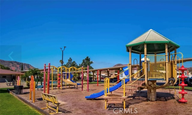 4901 Green River, Corona CA: https://media.crmls.org/medias/611c705e-450c-4c1a-a268-2cf9e9c95650.jpg