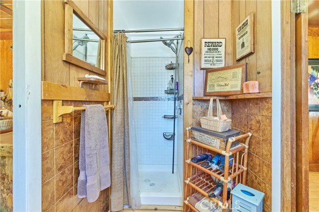 Detail Gallery Image 50 of 53 For 448 Edgemoor Rd, Big Bear Lake,  CA 92315 - 7 Beds | 4/1 Baths