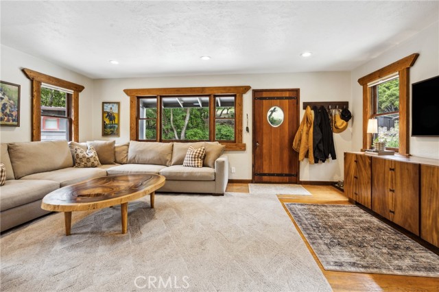 Detail Gallery Image 13 of 64 For 2965 Prefumo Canyon Rd, San Luis Obispo,  CA 93405 - 4 Beds | 3 Baths