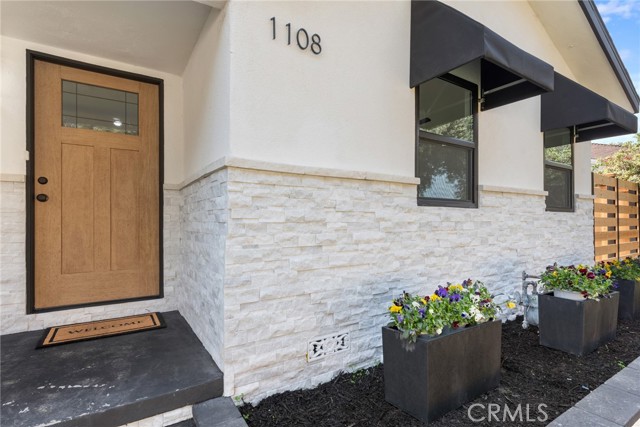 Detail Gallery Image 3 of 33 For 1108 Williamson Ave, Fullerton,  CA 92833 - 4 Beds | 2 Baths